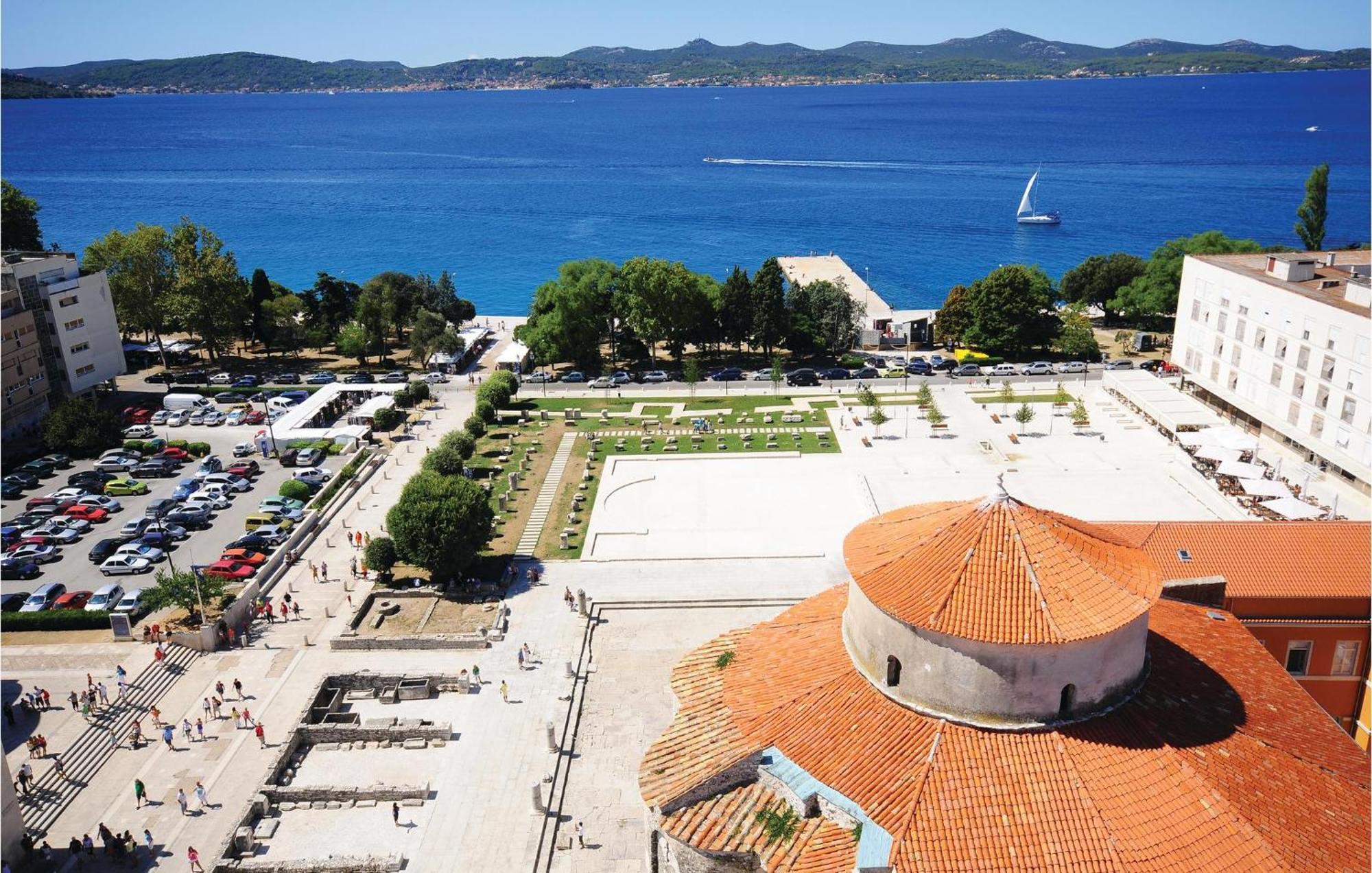 1 Bedroom Gorgeous Apartment In Zadar Exterior photo